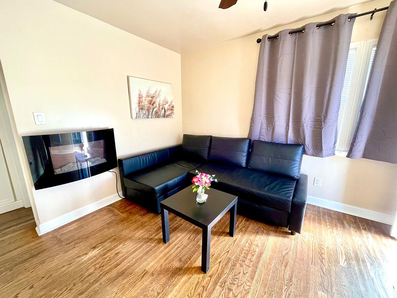 4118 Gamma Street bedroom