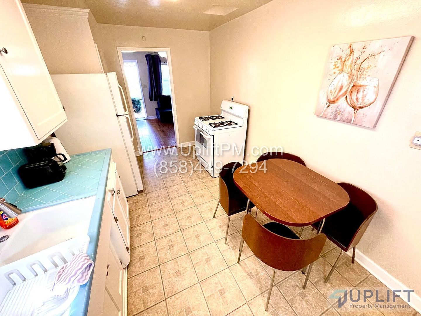 4120 Gamma Street kitchen