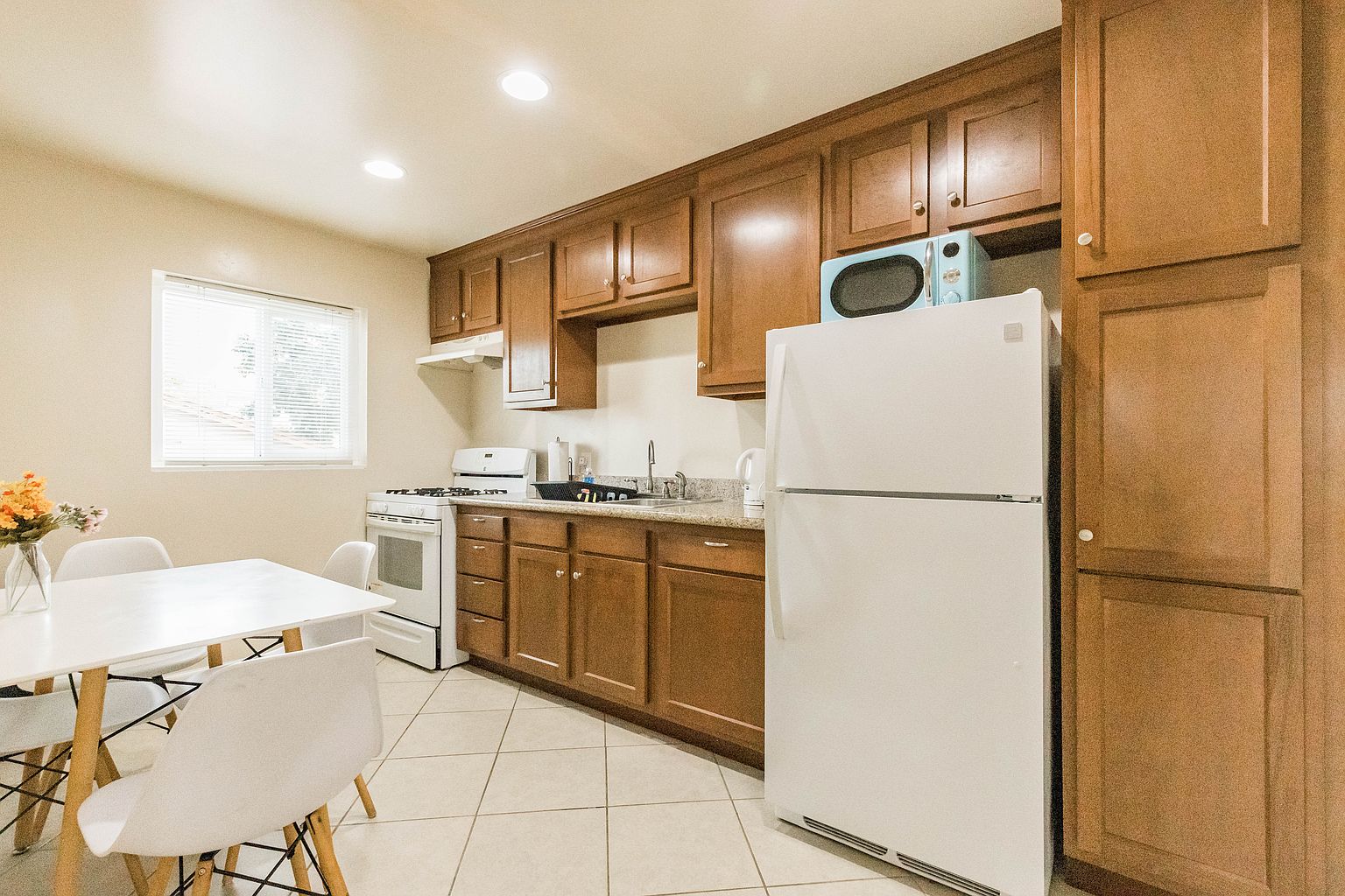 4124 Gamma Street interior