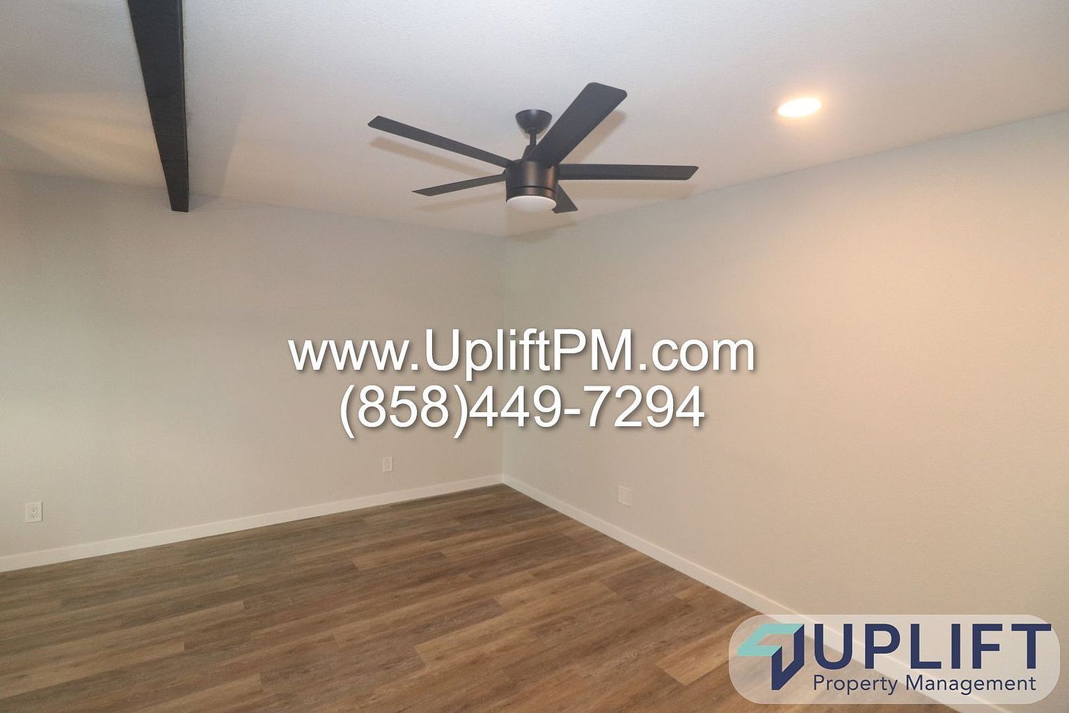 4749 35th Street bedroom